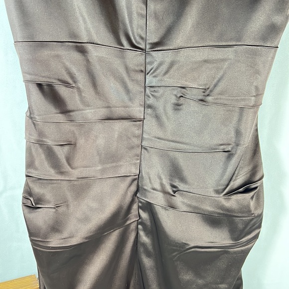 SUZI CHIN Chocolate Brown Cocktail Slimming Rouching Midi Sleeveless Dress 10 - Picture 6 of 9